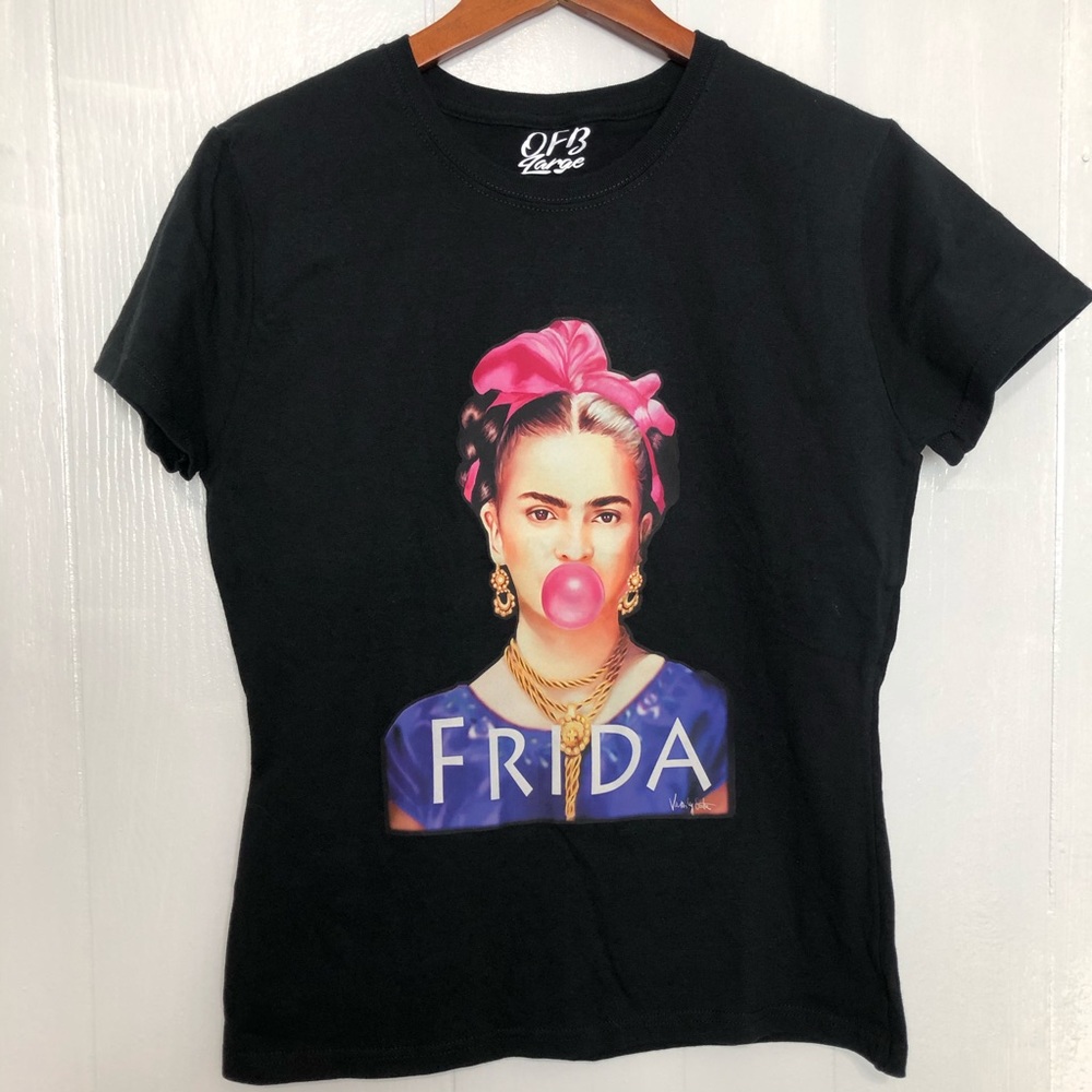 OUT FASHION BOUTIQUE T SHIRT